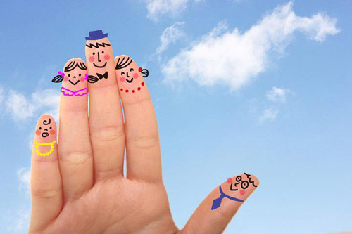 Trắc nghiệm: Ngón tay yêu thích tiết lộ bạn yêu thương ai nhất?