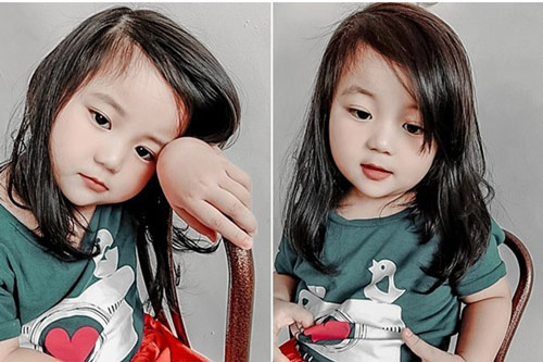 Bé gái 3 tuổi nói được ba thứ tiếng, tạo dáng yêu như thiên thần khiến CĐM "điêu đứng"