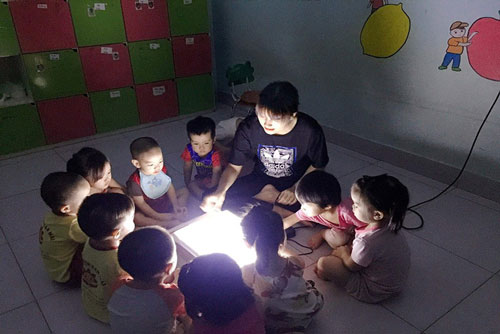 Cha mẹ cần làm gì để khuyến khích sự sáng tạo ở trẻ