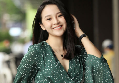 Tam Triều Dâng đeo đồng hồ 70 triệu đồng