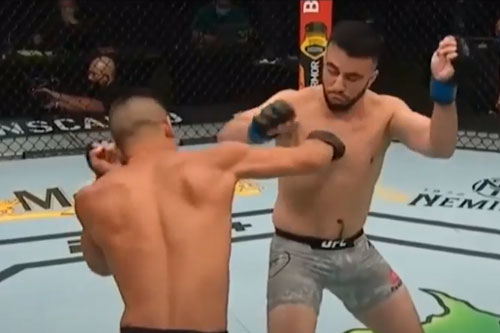 CLIP: Võ sĩ gốc Việt hạ knock-out đối thủ sau 32 giây