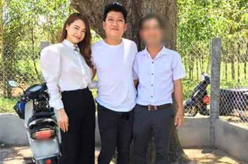 Về quê Trường Giang ăn giỗ, Nhã Phương diện nguyên cây hàng hiệu 'gây choáng'