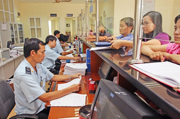 Xây dựng chính sách quản lý hàng hóa xuất nhập khẩu qua thương mại điện tử