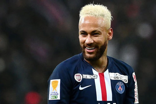 1. Neymar (PSG - 2 lần chuyển nhượng với tổng chi phí: 310,2 triệu euro).