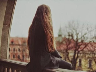 Rối bời vì không muốn sống xa gia đình khi cưới chồng
