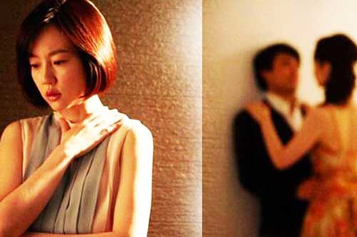 Vợ "chết lặng" chứng kiến chồng say đắm bên "người thứ 3" không thể ngờ