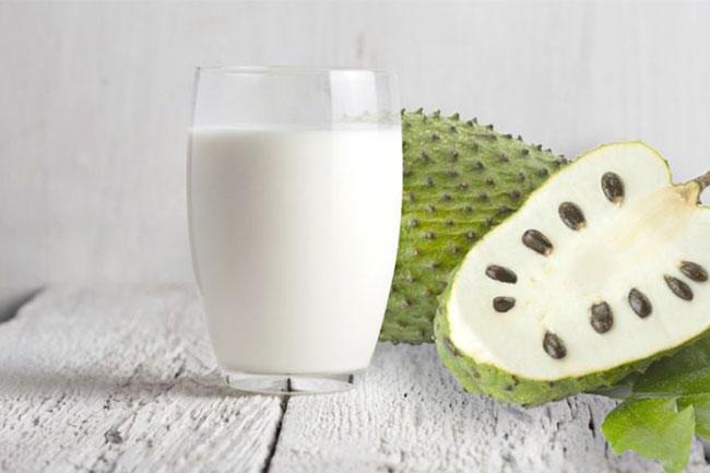 Bất ngờ 12 tác dụng của sinh tố mãng cầu có thể khiến bạn kinh ngạc