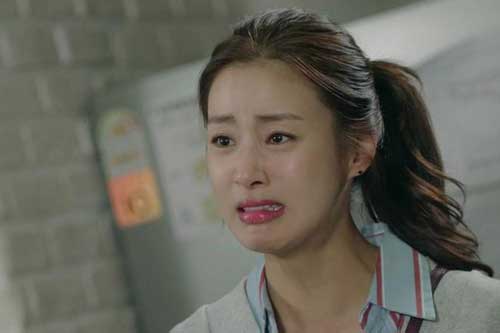 Cuộc sống như "địa ngục" bên người chồng keo kiệt "đo lọ mắm, đếm củ hành"