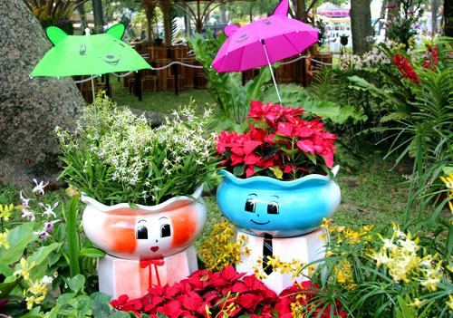 CLIP: Hướng dẫn “lột xác” chậu trồng hoa cũ trở nên độc đáo, dễ thương