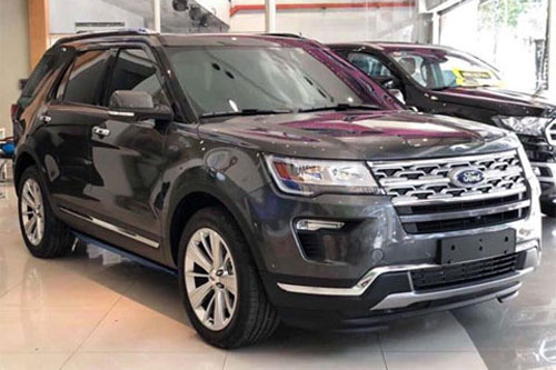 Ford Explorer giảm giá 'kịch sàn' xuống mức thấp kỷ lục, 'đấu' với Toyota Land Cruiser Prado