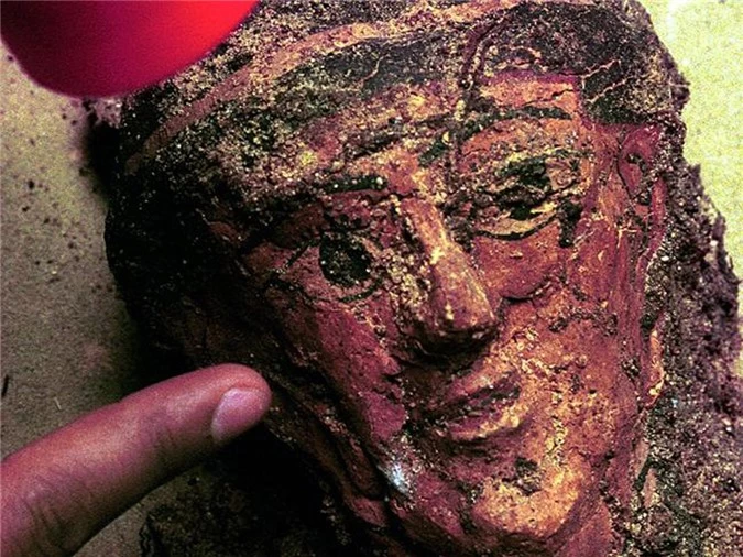 Kinh Phúc Âm được tìm thấy trong lớp giấy bồi làm mặt nạ cho người chết của người Ai Cập