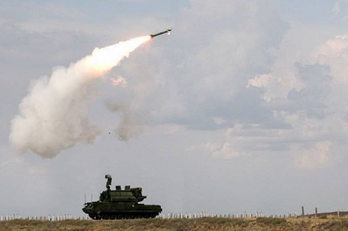 Tor-M2 đẩy lùi cuộc tấn công bất ngờ của 45 UAV