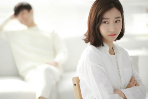 Tôi bị sốc vì chồng thay đổi quan điểm sống sau khi kết hôn