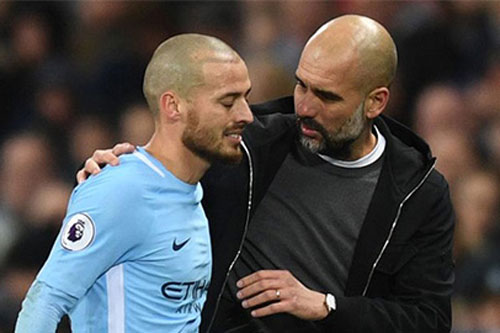 HLV Guardiola xác nhận David Silva gia hạn hợp đồng với Man City