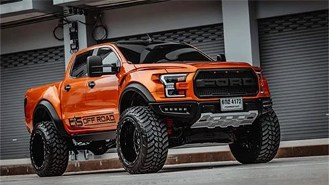 Ford Ranger độ thành F-150 Raptor.