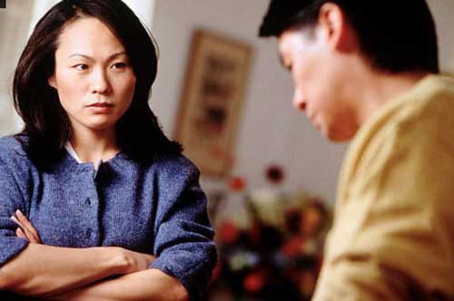 Kiểm soát từng xu sợ con dâu giấu tiền, mẹ chồng ê chề lộ bí mật sau 1 cuộc gặp