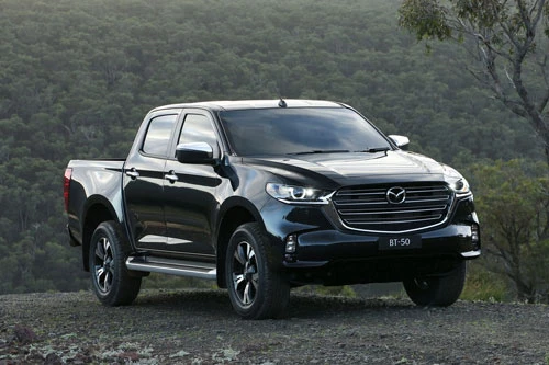 Mazda BT-50 2021.