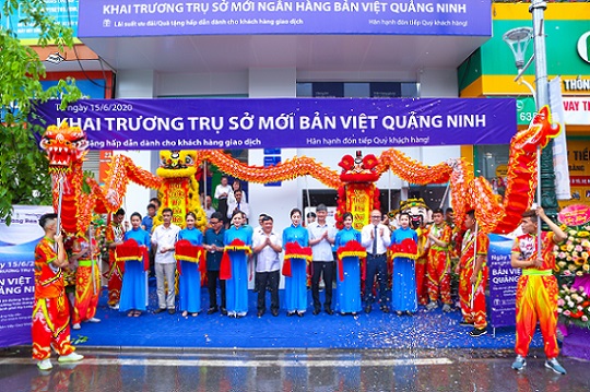 Ngân hàng Bản Việt Quảng Ninh khai trương trụ sở mới