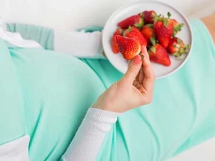 5 lợi ích quý hơn "vàng" khi mẹ bầu thường xuyên ăn dâu tây
