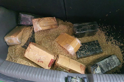 Hà Nội: Trộn gần 10kg ma túy trong vỏ trấu để qua mắt lực lượng chức năng