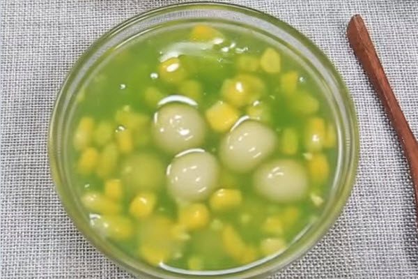 Bí quyết làm chè bắp lá dứa siêu ngon của nhà hàng nổi tiếng