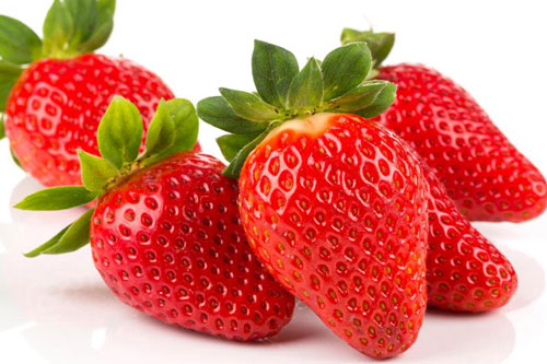 Người mua dâu tây sành sỏi chỉ nhìn qua 3 giây biết ngay hàng ngon chất lượng