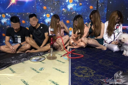 TP.HCM: Hot girl thiết kế phòng riêng để "bay lắc" trong tiệc sinh nhật ma túy