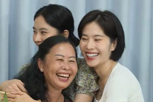 Nam Anh gửi lời xin lỗi mẹ sau ồn ào, Nam Em có phản ứng gì?