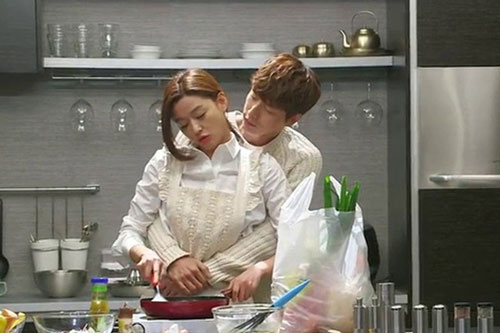 5 bi&#x1EC3;u hi&#x1EC7;n c&#x1EE7;a &quot;&#xF4;ng ch&#x1ED3;ng ho&#xE0;n h&#x1EA3;o&quot;, &#x111;i&#x1EC3;m th&#x1EE9; 4 ch&#x1EB3;ng ph&#x1EA3;i ai c&#x169;ng v&#x1B0;&#x1EE3;t qua &#x111;&#x1B0;&#x1EE3;c