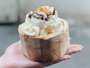 2 cách làm kem dừa đơn giản, thơm ngon tại nhà