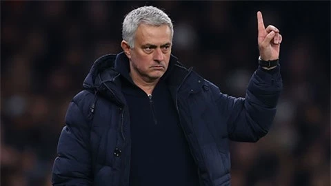 Mourinho và 9 trận quyết định số phận