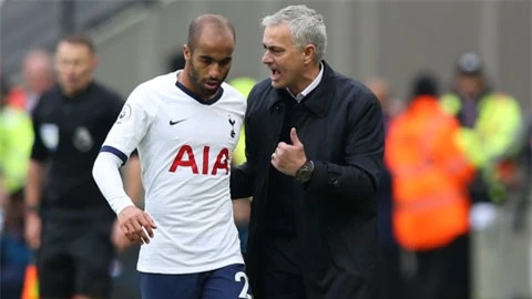 Nếu không cải thiện được phong độ trong phần còn lại của mùa giải, Mourinho khó trụ lại được ở Tottenham