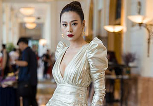 Phương Oanh đầu tư tiền tỷ cho trang phục, sụt 5 kg khi tham gia phim mới