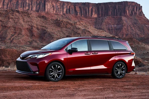 10. Toyota Sienna 2021.