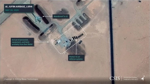 Máy bay ném bom Tu-22 đã ngừng hoạt động được tìm thấy tại căn cứ không quân Al-Jufra.