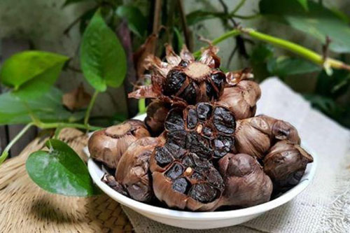 Chi tiết cách làm tỏi đen tại nhà bằng nồi cơm điện, đảm bảo 100% thành công