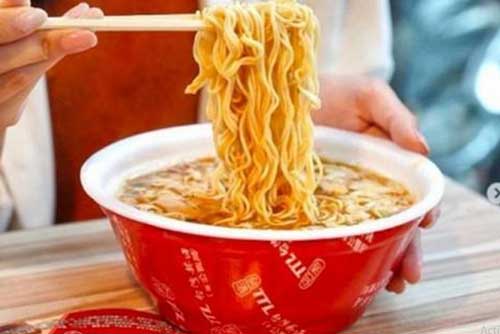 Đây là cách ăn mì tôm chuẩn nhất, không hại sức khỏe: Ai hay dùng làm bữa sáng nhất định phải biết