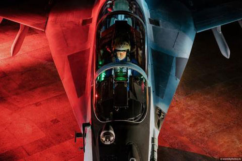 Phi công Nga: MiG-35 dư sức đối đầu với F-35