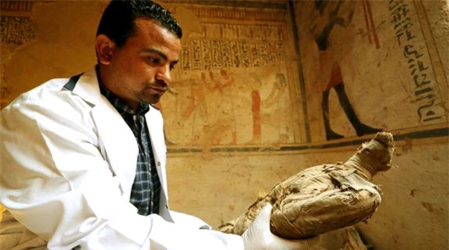 Ai Cập: phát hiện thêm một ngôi mộ cổ 2.000 năm tuổi - 3