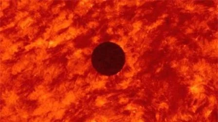 Chiêm ngưỡng Sao Kim lướt qua Mặt Trời - 11