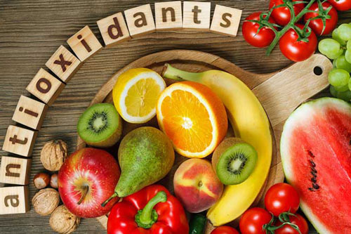 8 chế độ ăn uống giúp bạn 'đánh bay' mụn nhanh chóng