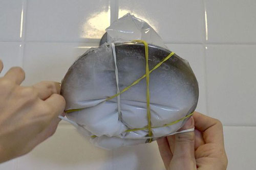 Cách vệ sinh vòi hoa sen đầy cặn bẩn không cần dùng hóa chất