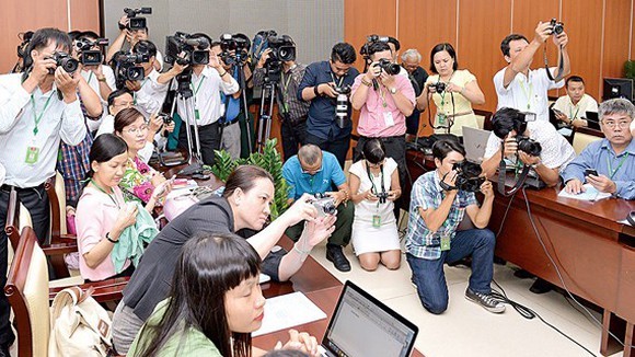 Nhiều đơn vị tại TP.HCM vẫn chưa tích cực cung cấp thông tin cho báo chí