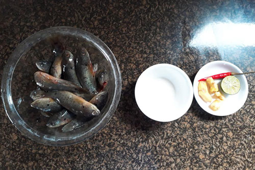 Hướng dẫn làm món cá rô đồng rán thơm giòn ngon cơm chỉ với 4 bước cực đơn giản