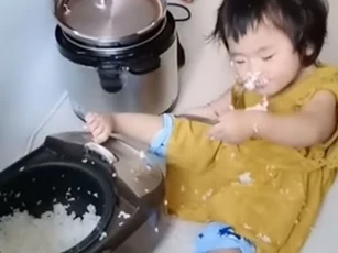 CLIP: Những tình huống hài hước "bá đạo" trên mạng xã hội TikTok