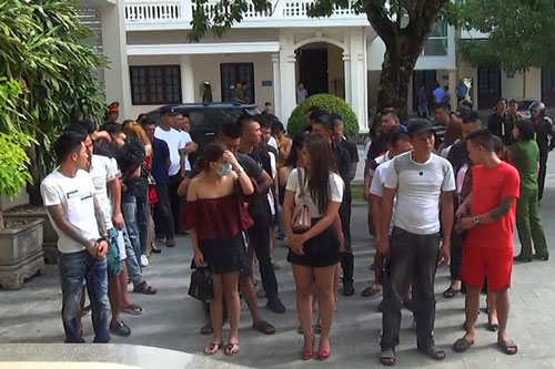 Thanh Hóa: Bắt quả tang 54 nam, nữ tổ chức sinh nhật bằng ma túy