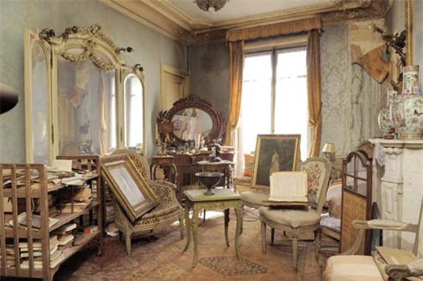 Bị bỏ hoang 70 năm, ngôi nhà Pháp cổ vẫn đẹp rực rỡ - 1