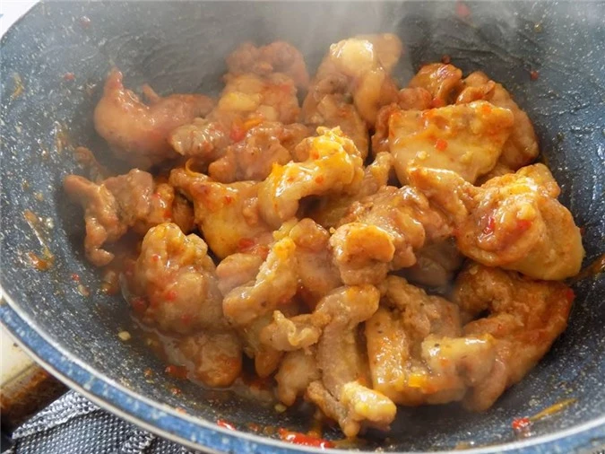 ‘Bỏ túi’ cách làm gà xốt tương ớt chua ngọt lạ miệng, thơm ngon