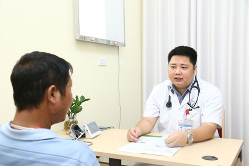 Huyết áp cao 10 năm không điều trị, người đàn ông suýt vỡ túi phình động mạch chủ bụng