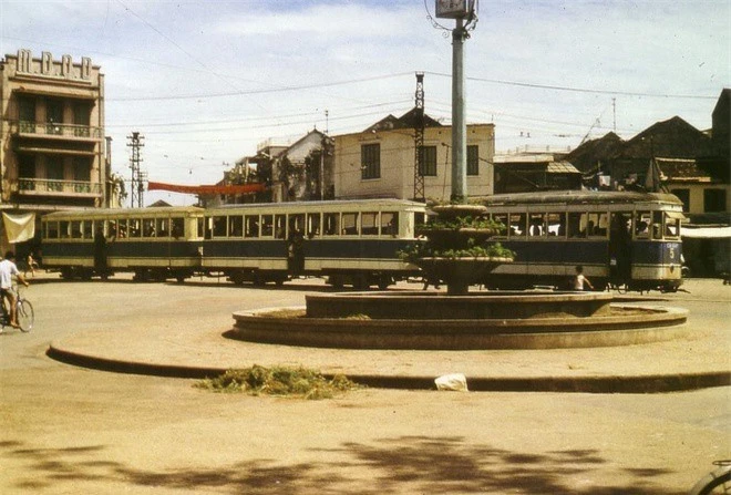 Tau dien Ha Noi - ky uc vang bong mot thoi